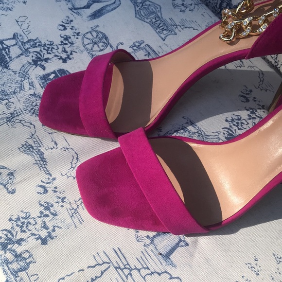 GUC with box Jlo 10M Malika heel hot pink with chains and strap - Picture 2 of 10